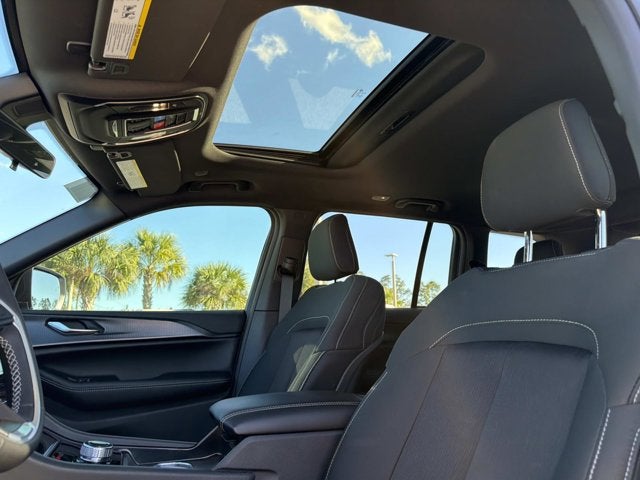 2025 Jeep Grand Cherokee Laredo X