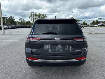 2025 Jeep Grand Cherokee Laredo