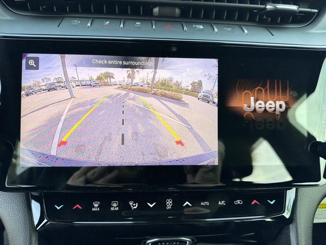 2026 Jeep Grand Cherokee Laredo Altitude