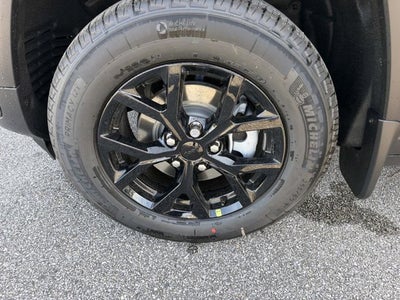 2026 Jeep Grand Cherokee Laredo Altitude