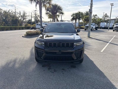 2026 Jeep Grand Cherokee Laredo Altitude