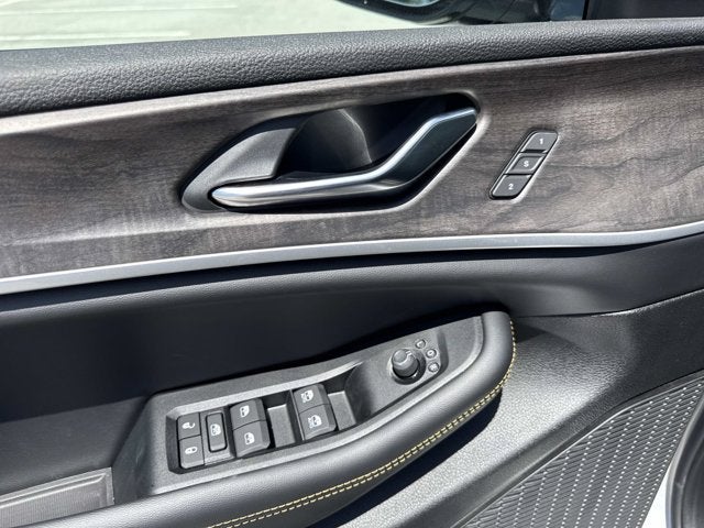2026 Jeep Grand Cherokee 85th Anniversary Edition