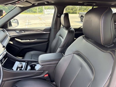 2026 Jeep Grand Cherokee 85th Anniversary Edition