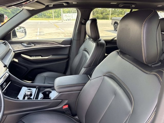 2026 Jeep Grand Cherokee 85th Anniversary Edition