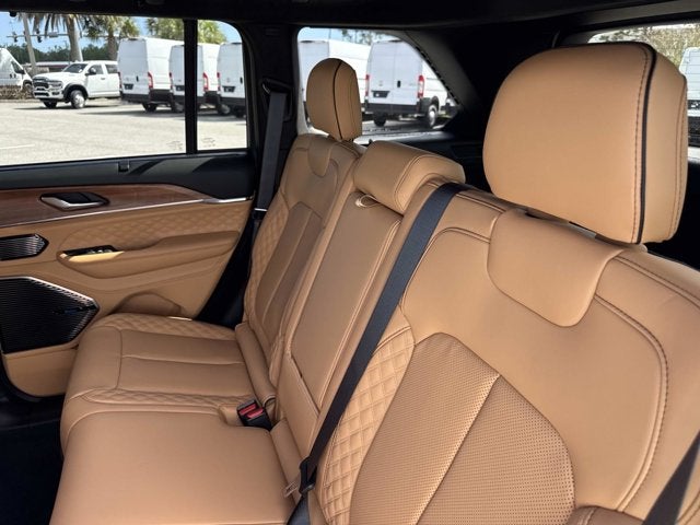 2026 Jeep Grand Cherokee Summit