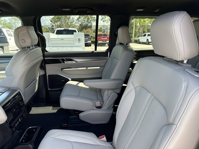 2026 Jeep Grand Wagoneer 4x2