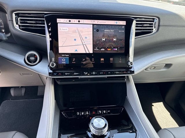 2026 Jeep Grand Wagoneer 4x2