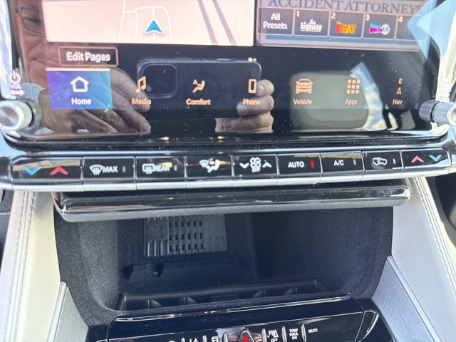 2026 Jeep Grand Wagoneer 4x2