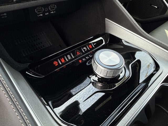 2026 Jeep Grand Wagoneer Base