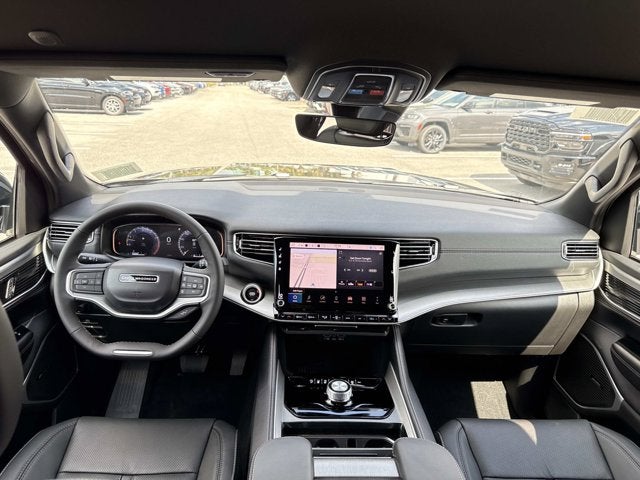 2026 Jeep Grand Wagoneer 4x2