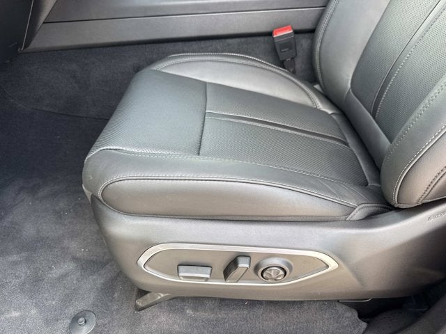 2026 Jeep Grand Wagoneer 4x2