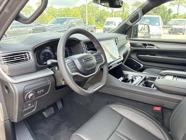 2026 Jeep Grand Wagoneer 4x2