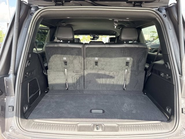 2026 Jeep Grand Wagoneer 4x2
