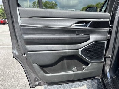 2026 Jeep Grand Wagoneer 4x2