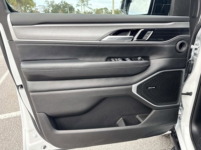 2026 Jeep Grand Wagoneer Base