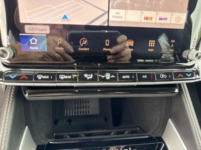 2026 Jeep Grand Wagoneer Base