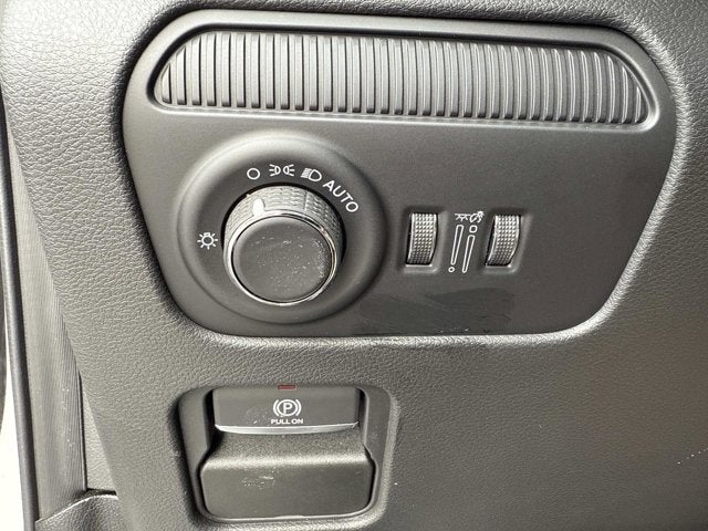 2026 Jeep Grand Wagoneer Base