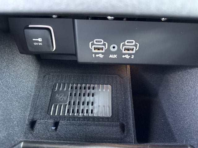 2026 Jeep Grand Wagoneer 4x2
