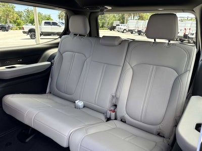 2026 Jeep Grand Wagoneer Limited Altitude
