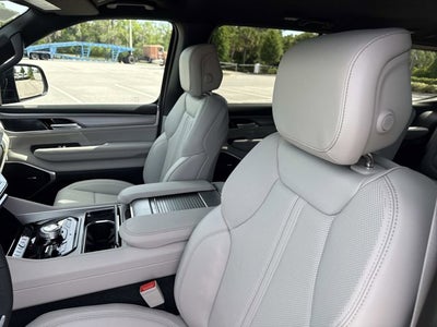 2026 Jeep Grand Wagoneer Limited Altitude