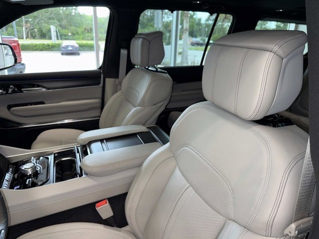 2026 Jeep Grand Wagoneer Summit Obsidian