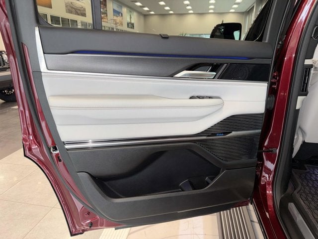 2026 Jeep Grand Wagoneer Summit Obsidian