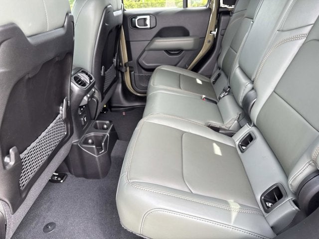 2025 Jeep Gladiator Mojave X