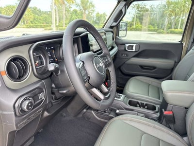 2025 Jeep Gladiator Mojave X