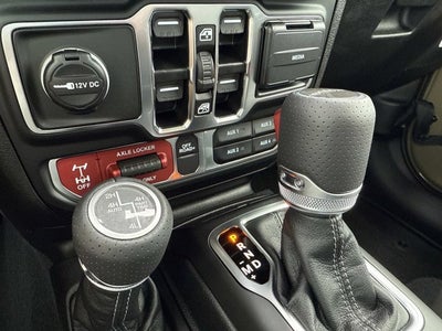 2025 Jeep Gladiator Mojave X