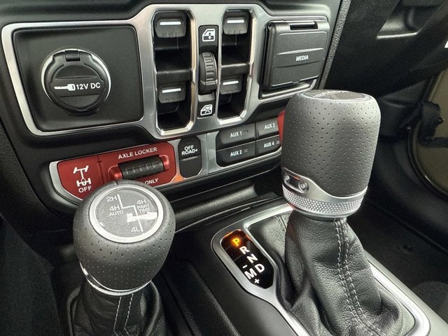 2025 Jeep Gladiator Mojave X