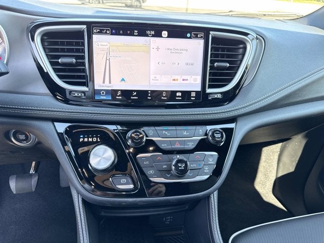 2027 Chrysler Pacifica Limited