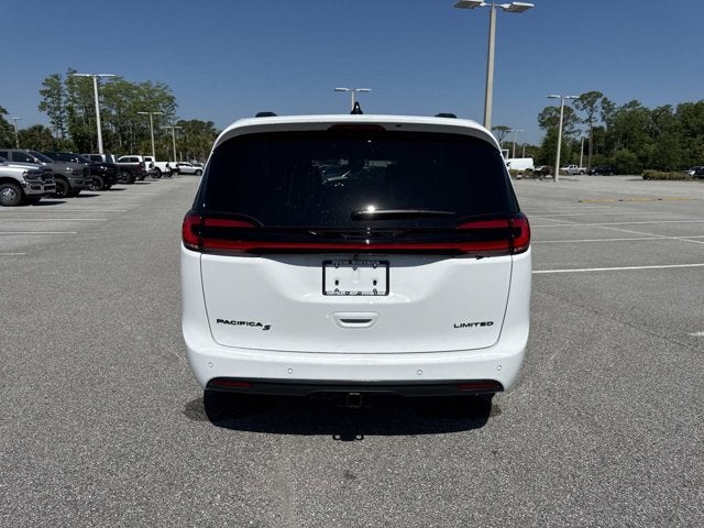 2027 Chrysler Pacifica Limited