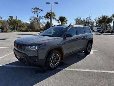 2026 Jeep Cherokee Laredo
