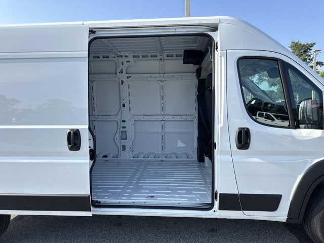 2026 RAM ProMaster Cargo Van Tradesman