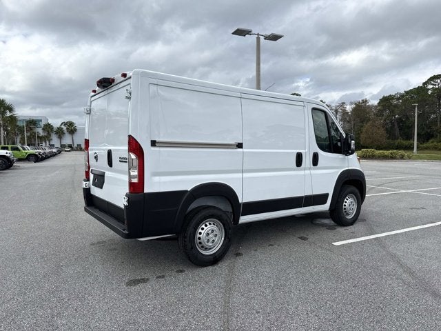 2026 RAM ProMaster Cargo Van Tradesman