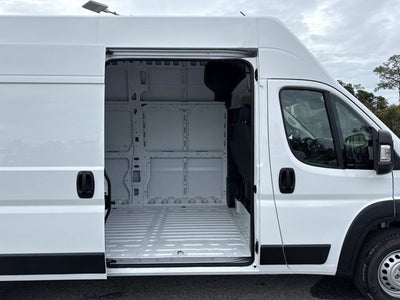 2026 RAM ProMaster Cargo Van Tradesman