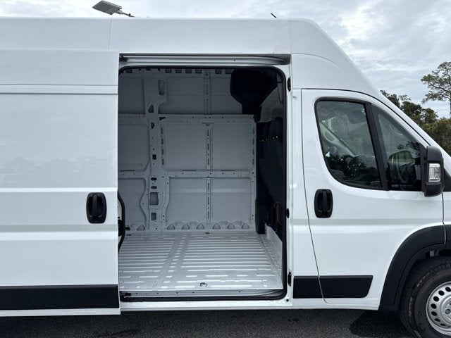 2026 RAM ProMaster Cargo Van Tradesman
