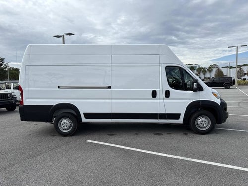 2026 RAM ProMaster Cargo Van Tradesman