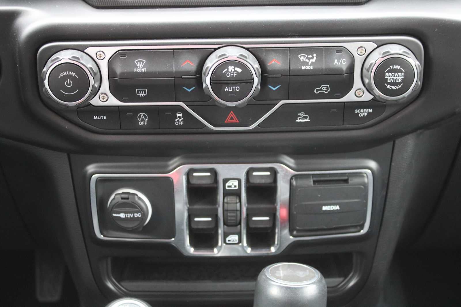 2022 Jeep Wrangler Unlimited Sahara 4x4