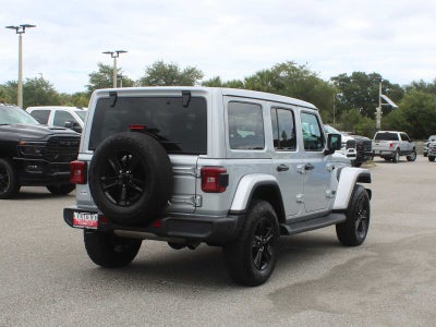 2022 Jeep Wrangler Unlimited Sahara Altitude