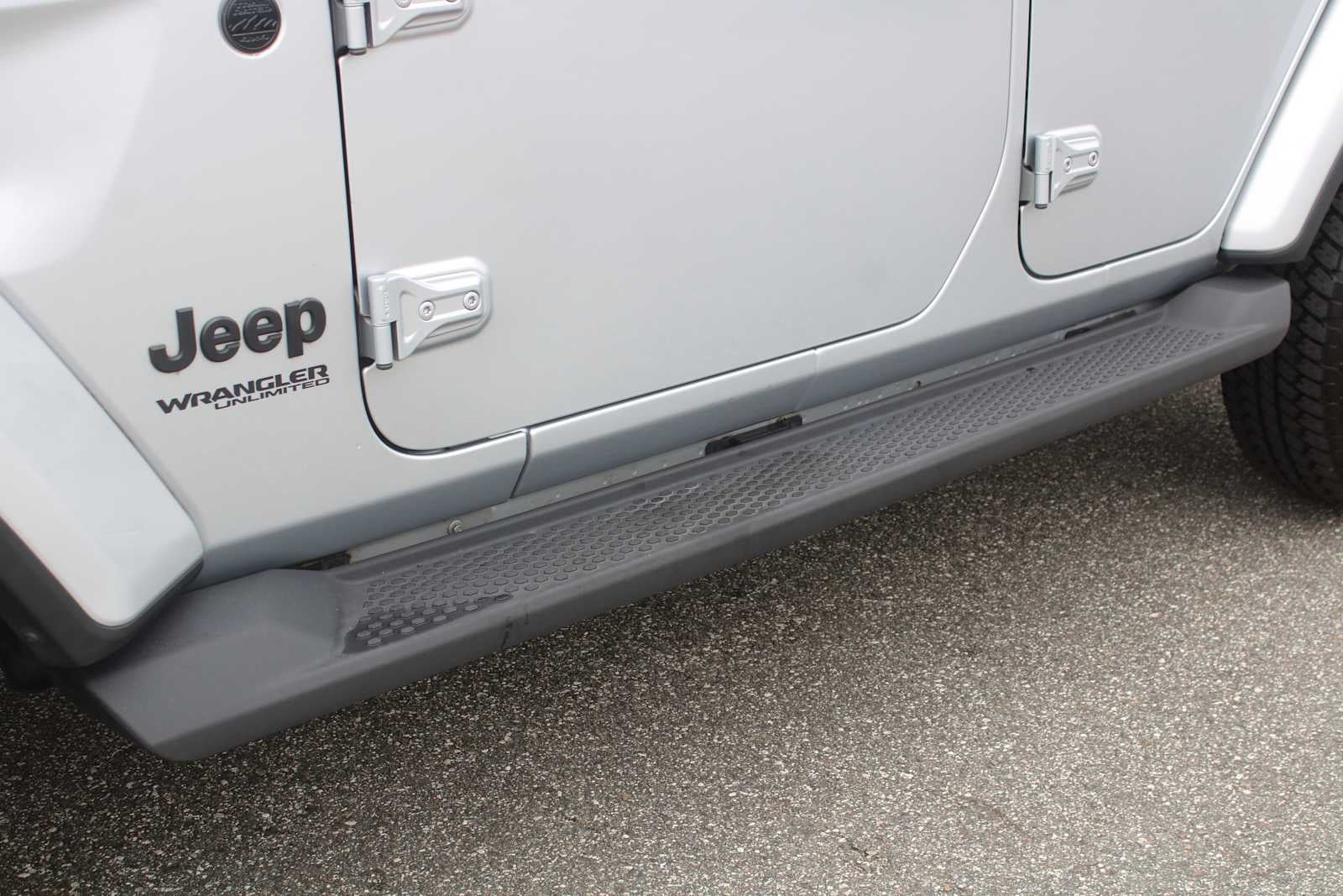 2022 Jeep Wrangler Unlimited Sahara Altitude