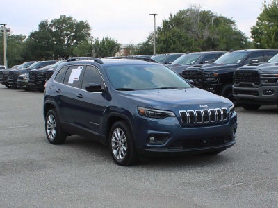 2022 Jeep Cherokee Latitude Lux