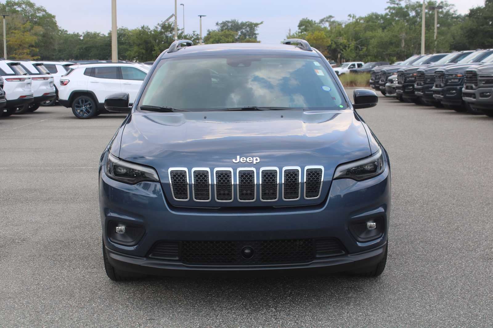 2022 Jeep Cherokee Latitude Lux