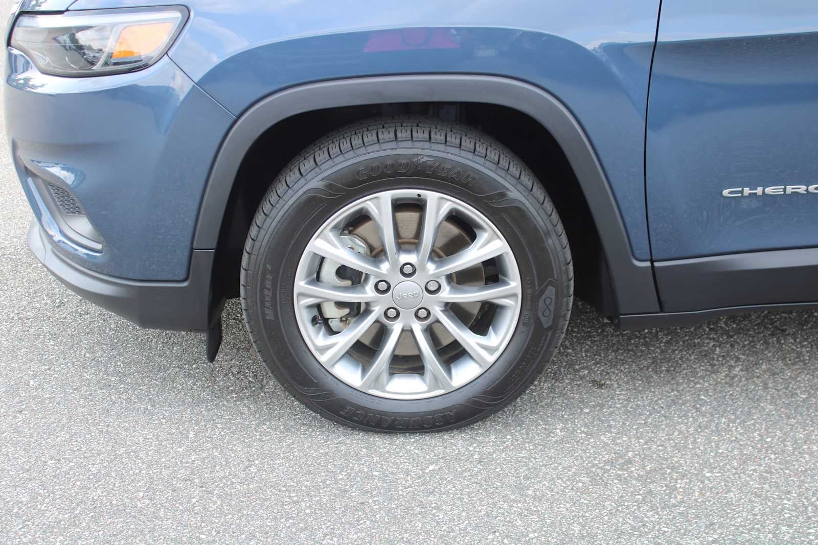 2022 Jeep Cherokee Latitude Lux