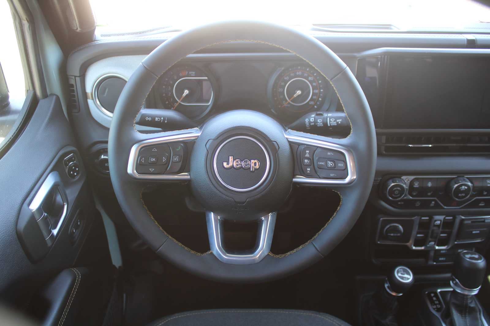 2024 Jeep Wrangler 4-Door Sahara 4x4