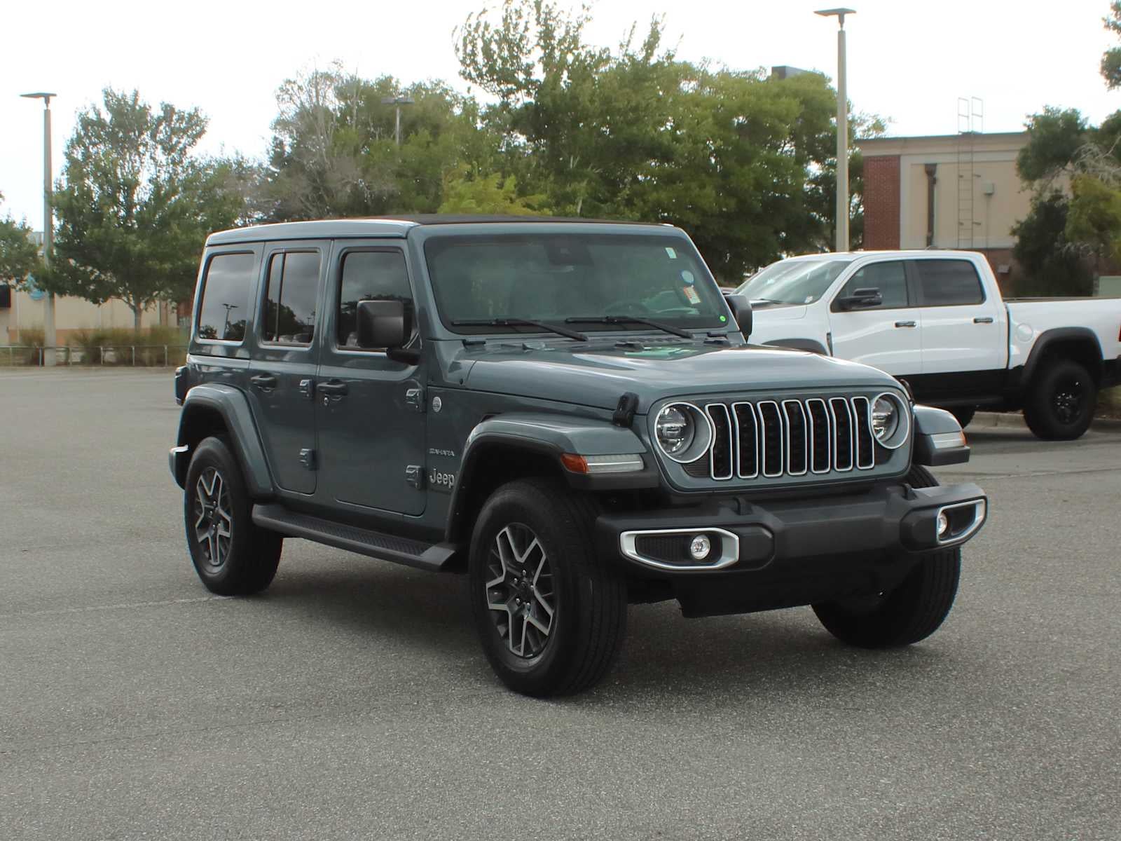2024 Jeep Wrangler Sahara