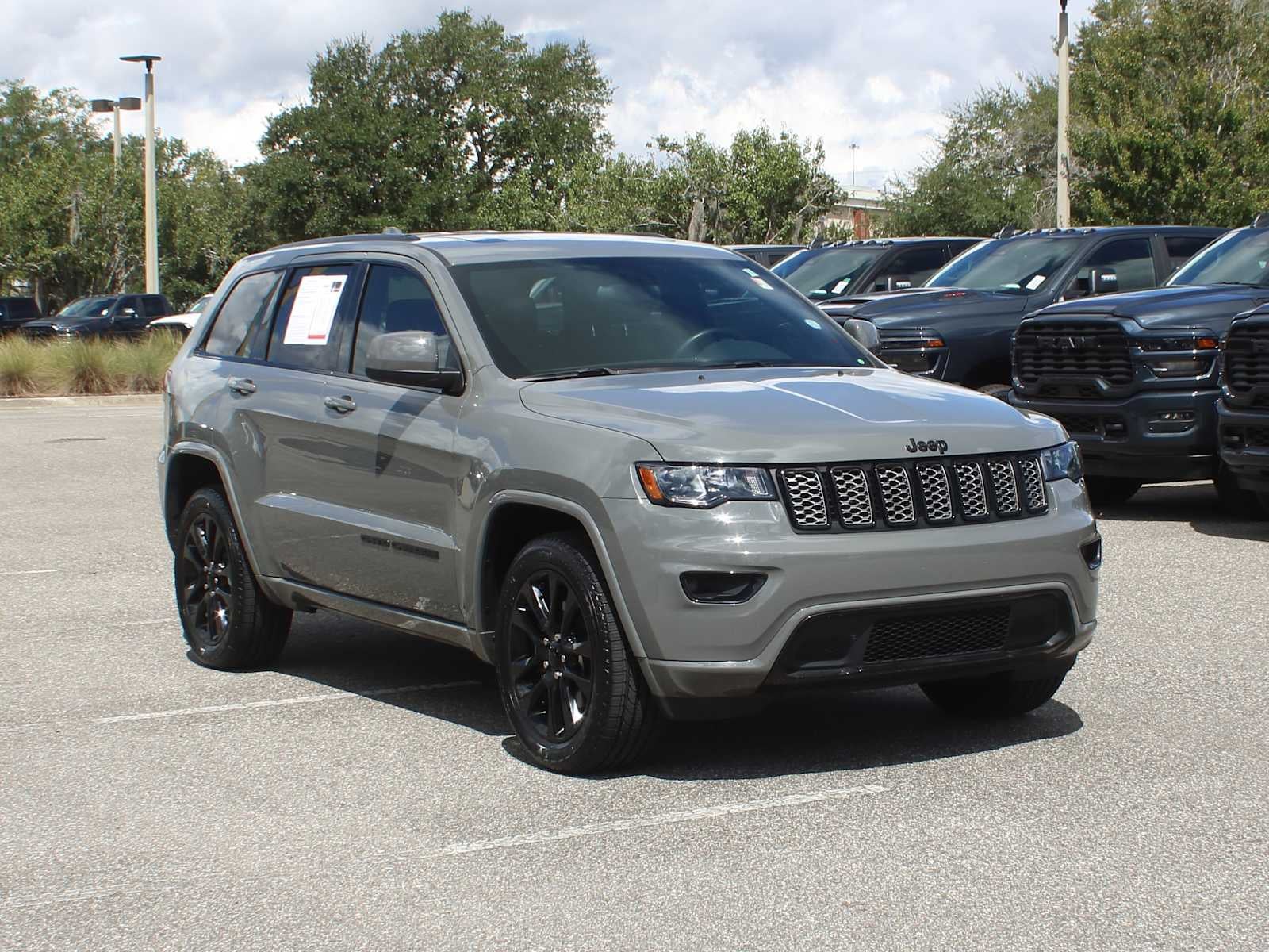 2021 Jeep Grand Cherokee Laredo X