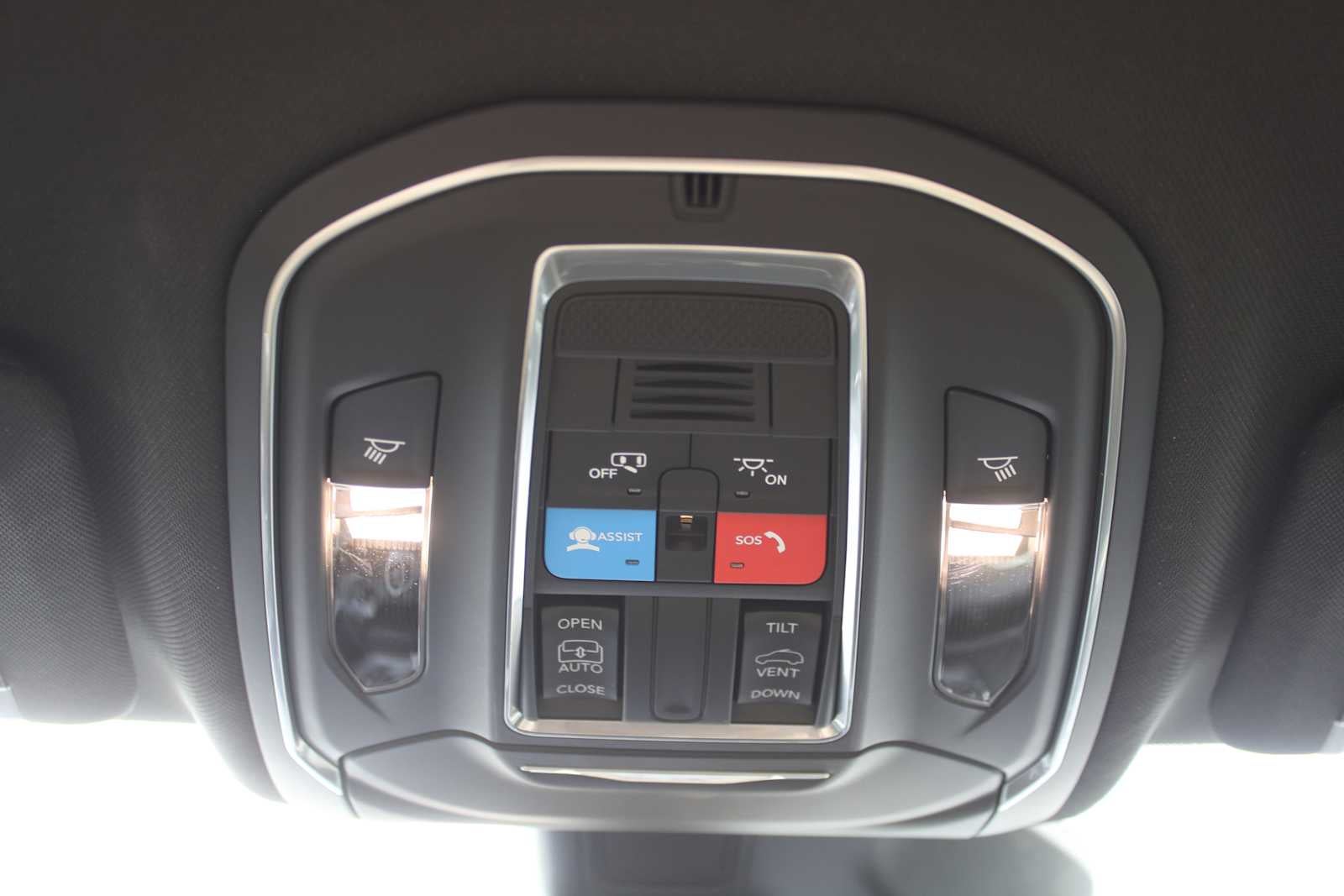 2025 Jeep Grand Cherokee Laredo X 4x2