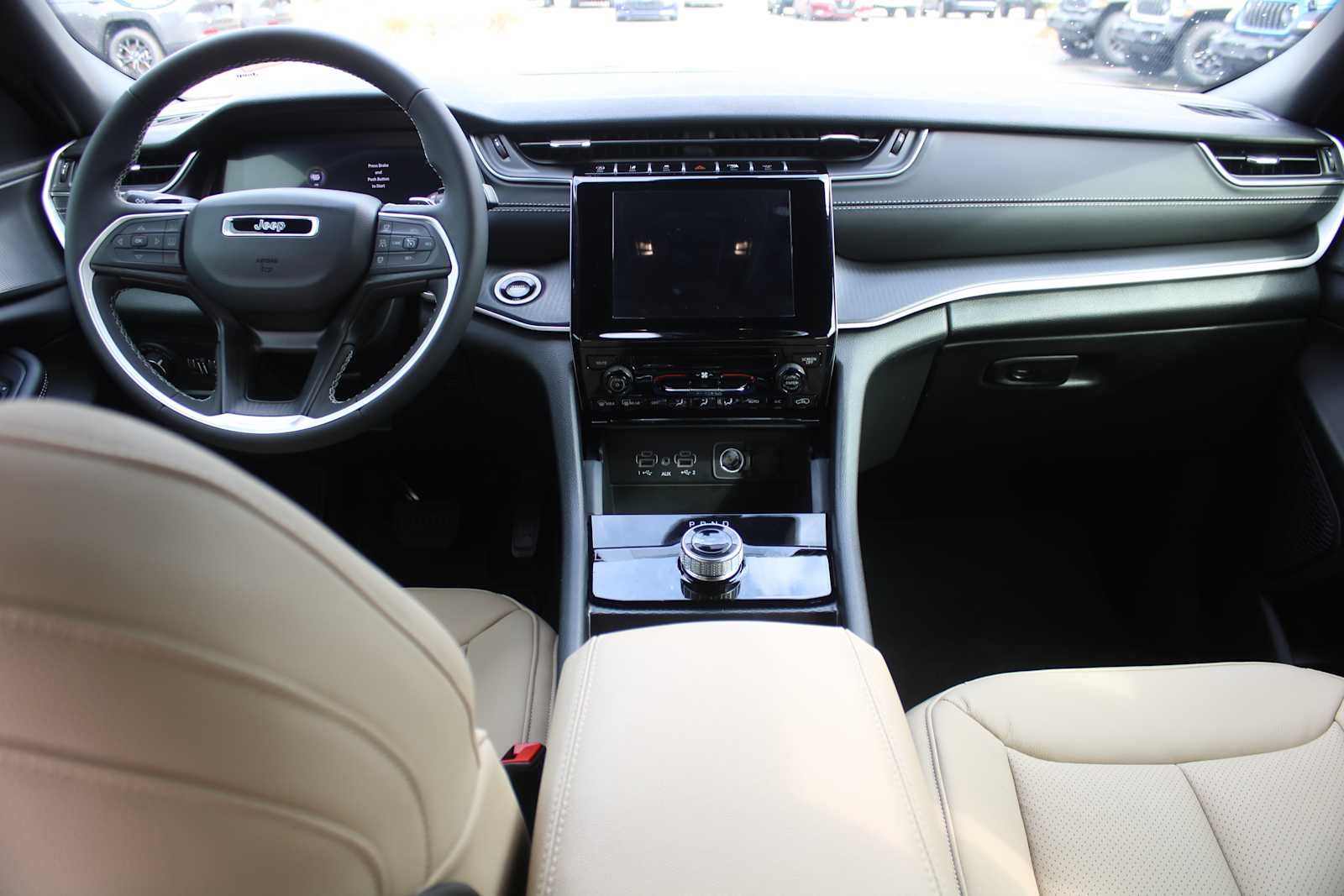 2025 Jeep Grand Cherokee Laredo X 4x2