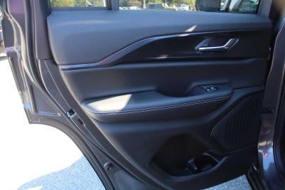 2025 Jeep Grand Cherokee GRAND CHEROKEE LAREDO X 4X2